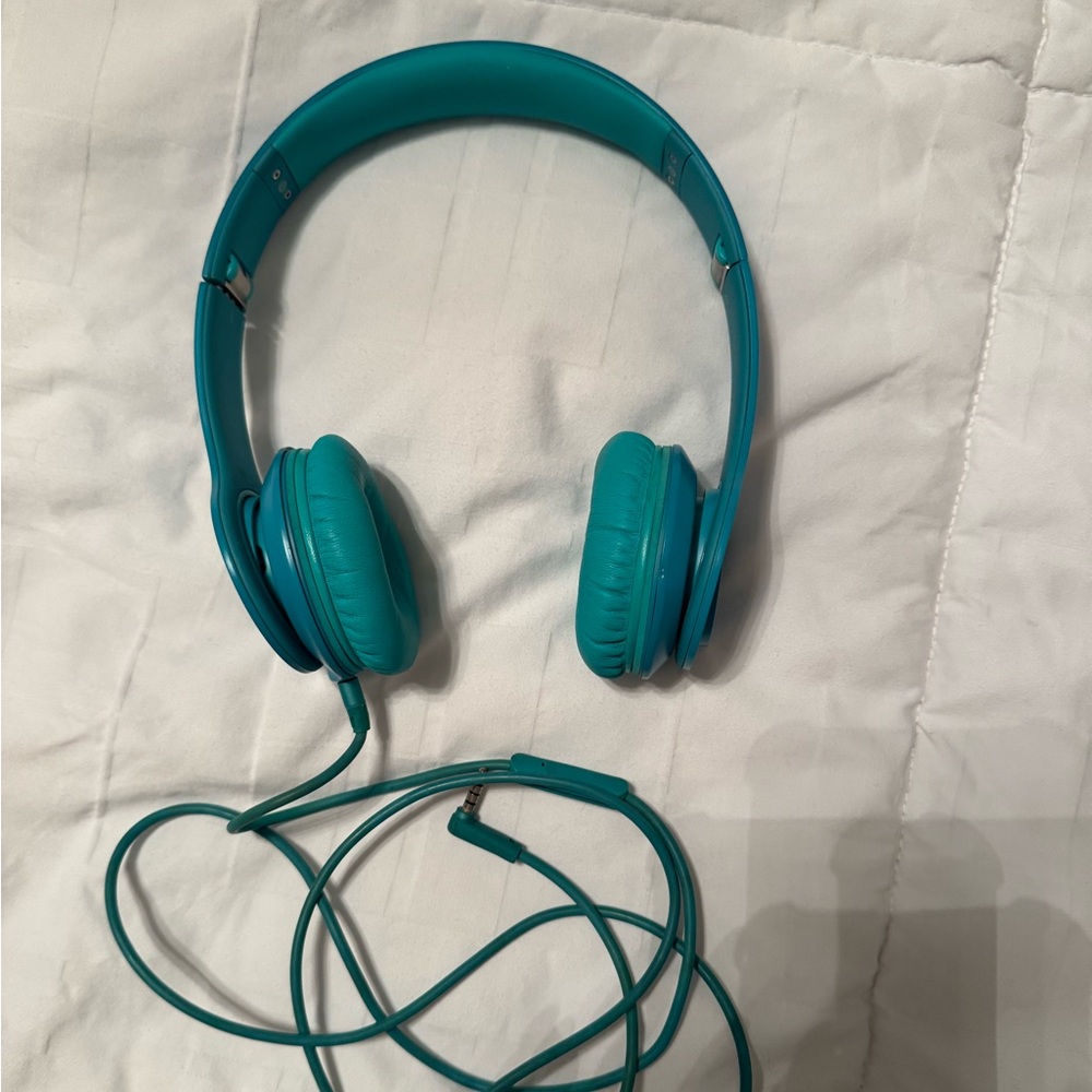 Beats wired headphones